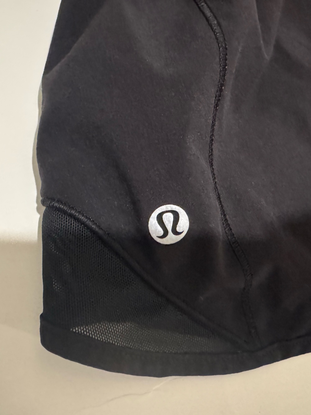 Lululemon Hotty Hot Short *Long 4"
Black - Picture 7 of 8